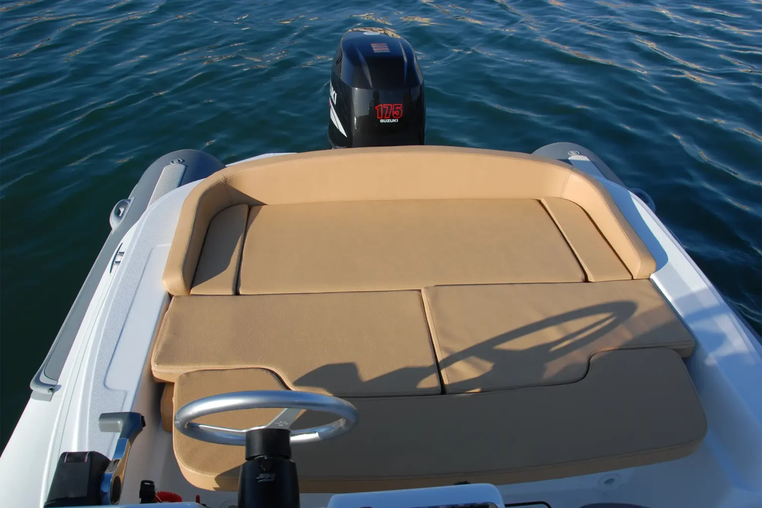 mv_marine_mv_650_focus_Prendisole-di-poppa